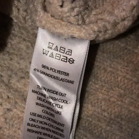 SINCERELY JULES chunky knit ivory color sweater size small - Picture 5 of 6